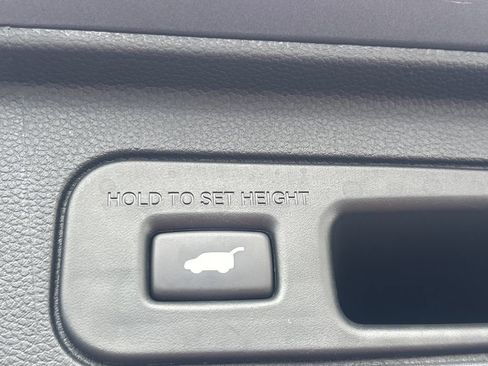 Used 2023 Honda Pilot Elite image 35