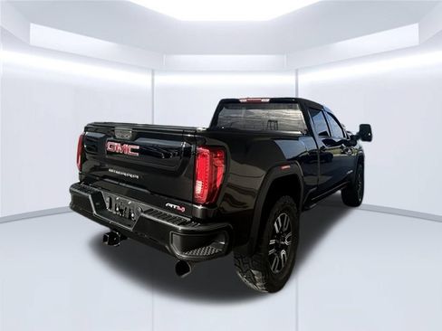Used 2022 GMC Sierra 2500 AT4 AWD/4WD image 3