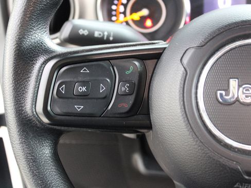 Certified 2021 Jeep Gladiator Sport image 16