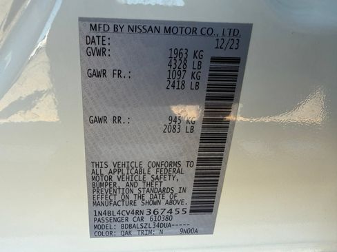 Used 2024 Nissan Altima 2.5 SR FWD image 42
