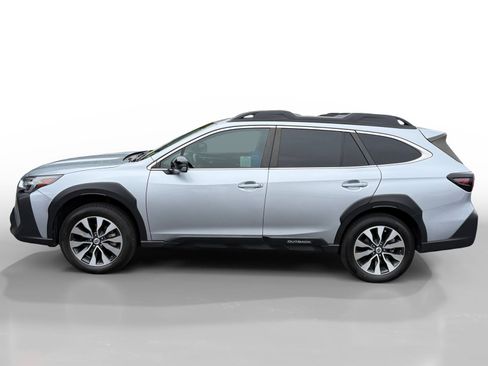 Used 2023 Subaru Outback Limited AWD/4WD image 2