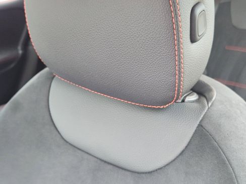 Used 2024 Mercedes-Benz GLB 250 GLB 250 image 15