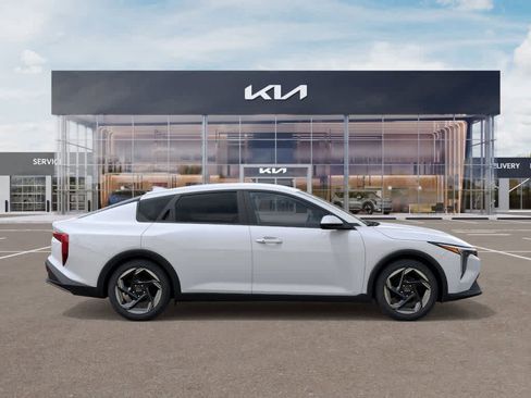 New 2026 Kia K4 EX image 7