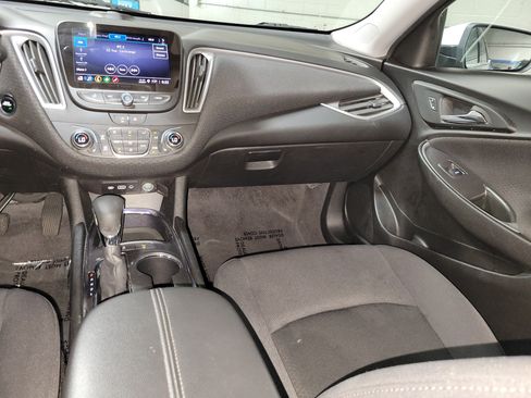 Used 2025 Chevrolet Malibu LT FWD image 14