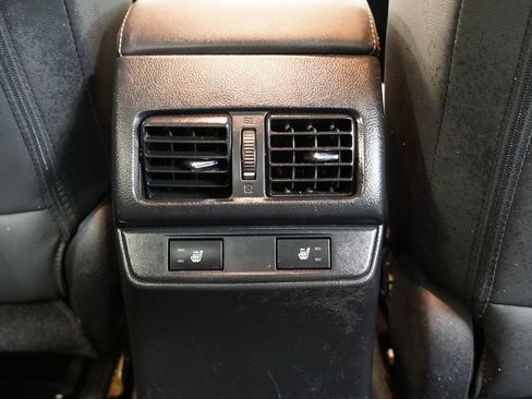 Used 2016 Subaru Legacy 2.5i Limited image 30