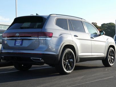 New 2026 Volkswagen Atlas SE