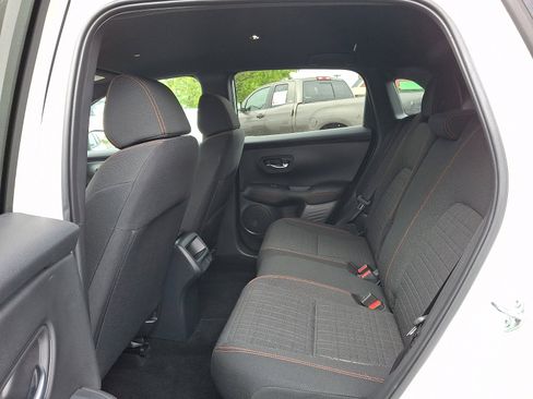 Used 2024 Honda HR-V Sport image 10