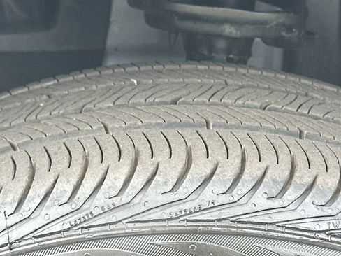 Used 2023 Jeep Compass High Altitude w/ Driver Assist Group I image 35