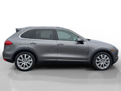Used 2012 Porsche Cayenne S image 6