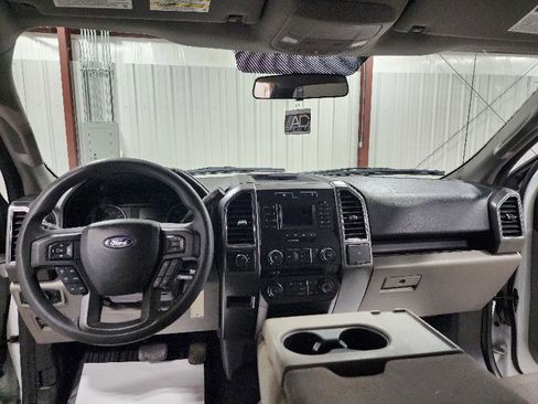 Used 2018 Ford F150 XLT image 12