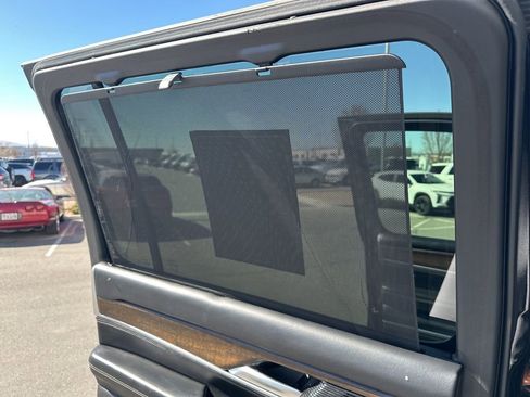 Used 2023 Jeep Grand Wagoneer Series II image 12