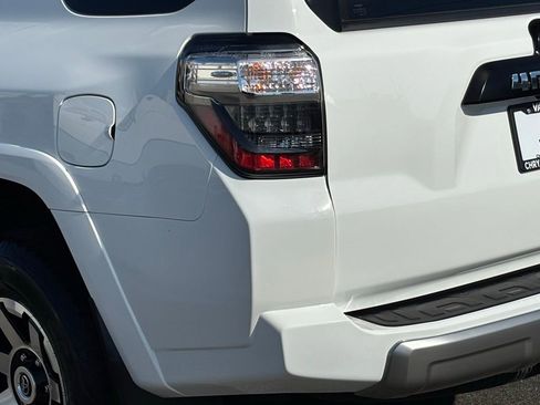 Used 2024 Toyota 4Runner TRD Off-Road Premium image 9