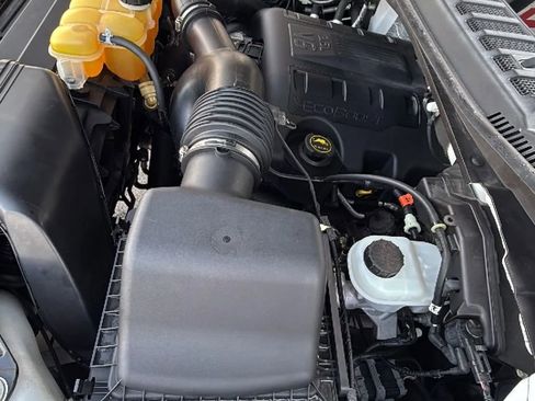 Used 2015 Ford F150 XLT w/ Equipment Group 302A Luxury image 34