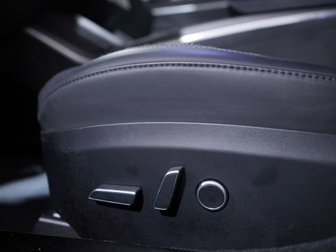 Used 2024 Tesla Model S Plaid image 18