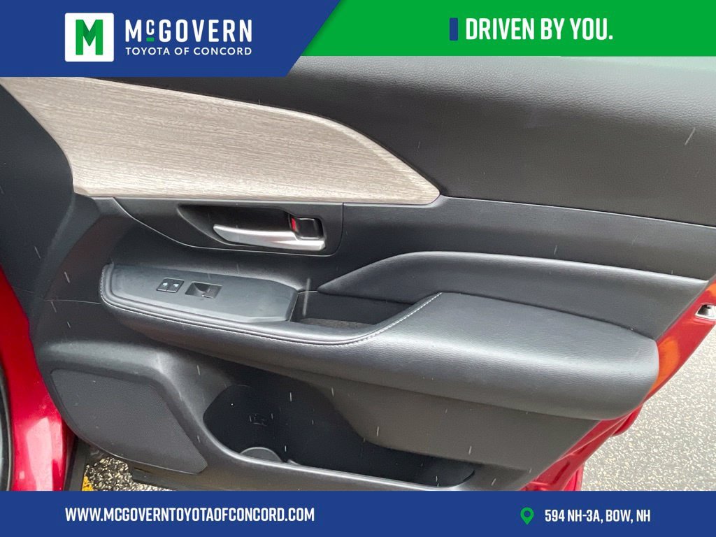 Used 2024 Toyota Grand Highlander AWD Hybrid image 25