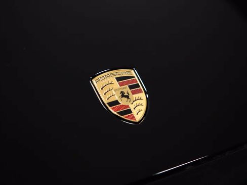 Certified 2026 Porsche Macan Electric RWD image 17