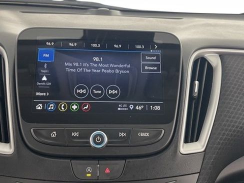 Used 2024 Chevrolet Malibu LT image 40