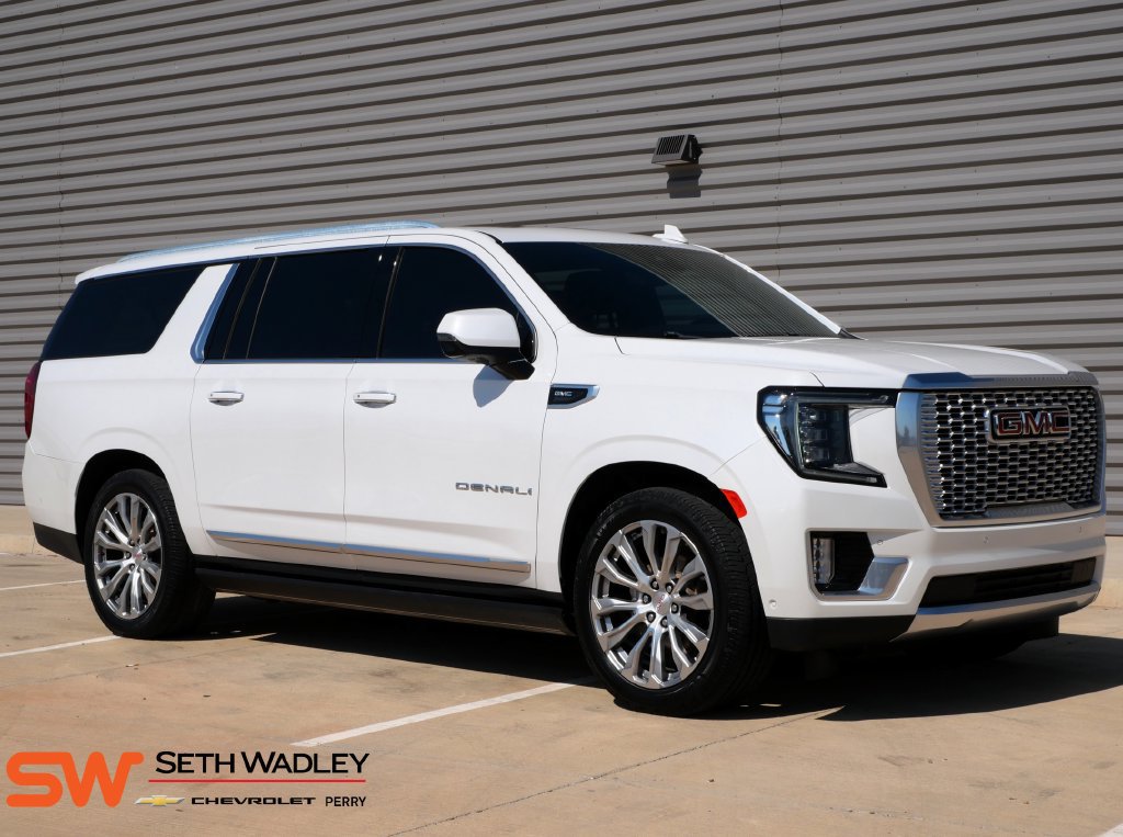 Used 2023 GMC Yukon XL Denali w/ Denali Reserve Package AWD/4WD image 1