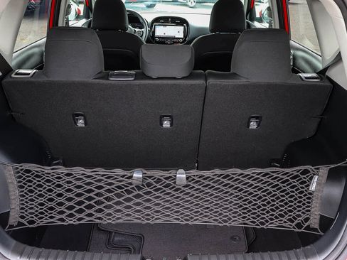 Used 2023 Kia Soul S FWD image 22