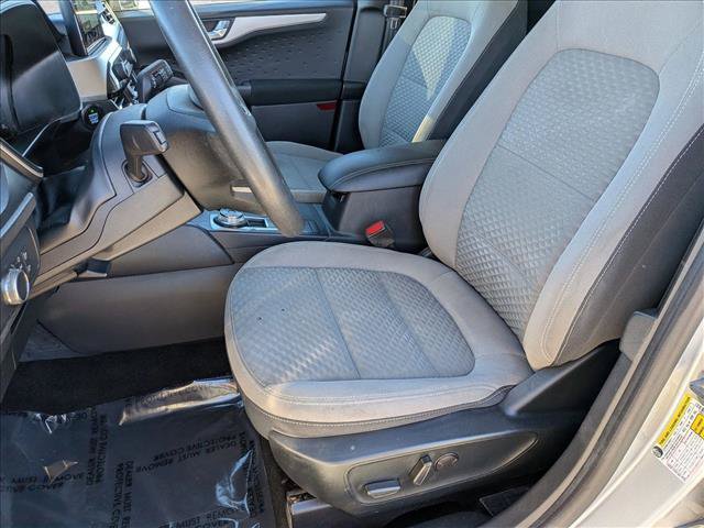 Used 2020 Ford Escape SE FWD image 16