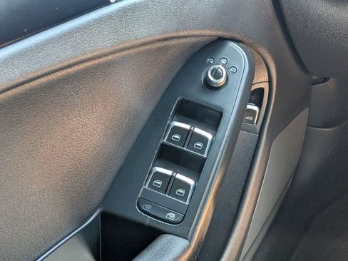 Used 2016 Audi A4 2.0T Premium w/ Convenience Plus Package FWD image 17