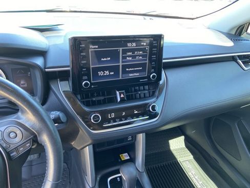 Used 2022 Toyota Corolla Cross LE FWD image 23