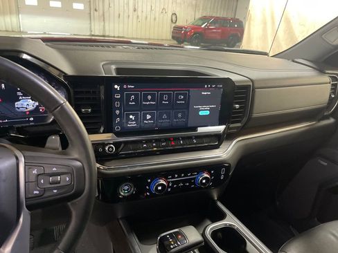 Certified 2023 GMC Sierra 1500 SLT w/ SLT Premium Package image 18