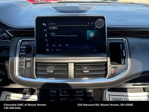 Used 2023 Chevrolet Suburban Premier AWD/4WD image 22