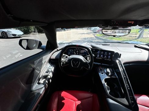 Used 2021 Chevrolet Corvette Stingray Convertible w/ Z51 Performance Package RWD image 11