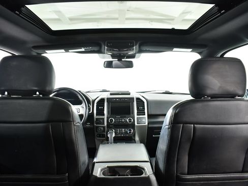 Used 2018 Ford F150 Lariat w/ Equipment Group 502A Luxury AWD/4WD image 17