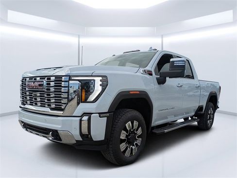 New 2026 GMC Sierra 3500 Denali w/ Denali Reserve Package image 7