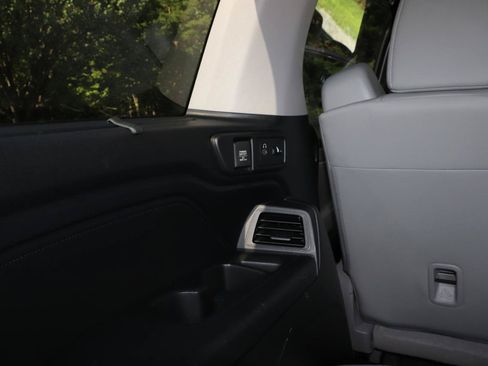 Used 2018 Honda Odyssey Touring image 11