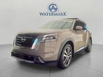 Used 2025 Nissan Pathfinder Platinum w/ Cargo Package