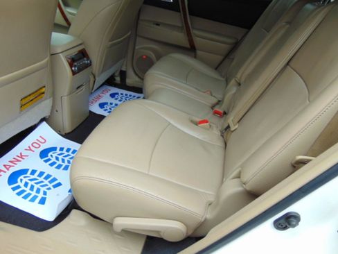 Used 2013 Toyota Highlander Limited FWD image 33