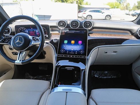 Certified 2026 Mercedes-Benz GLC 300 image 10