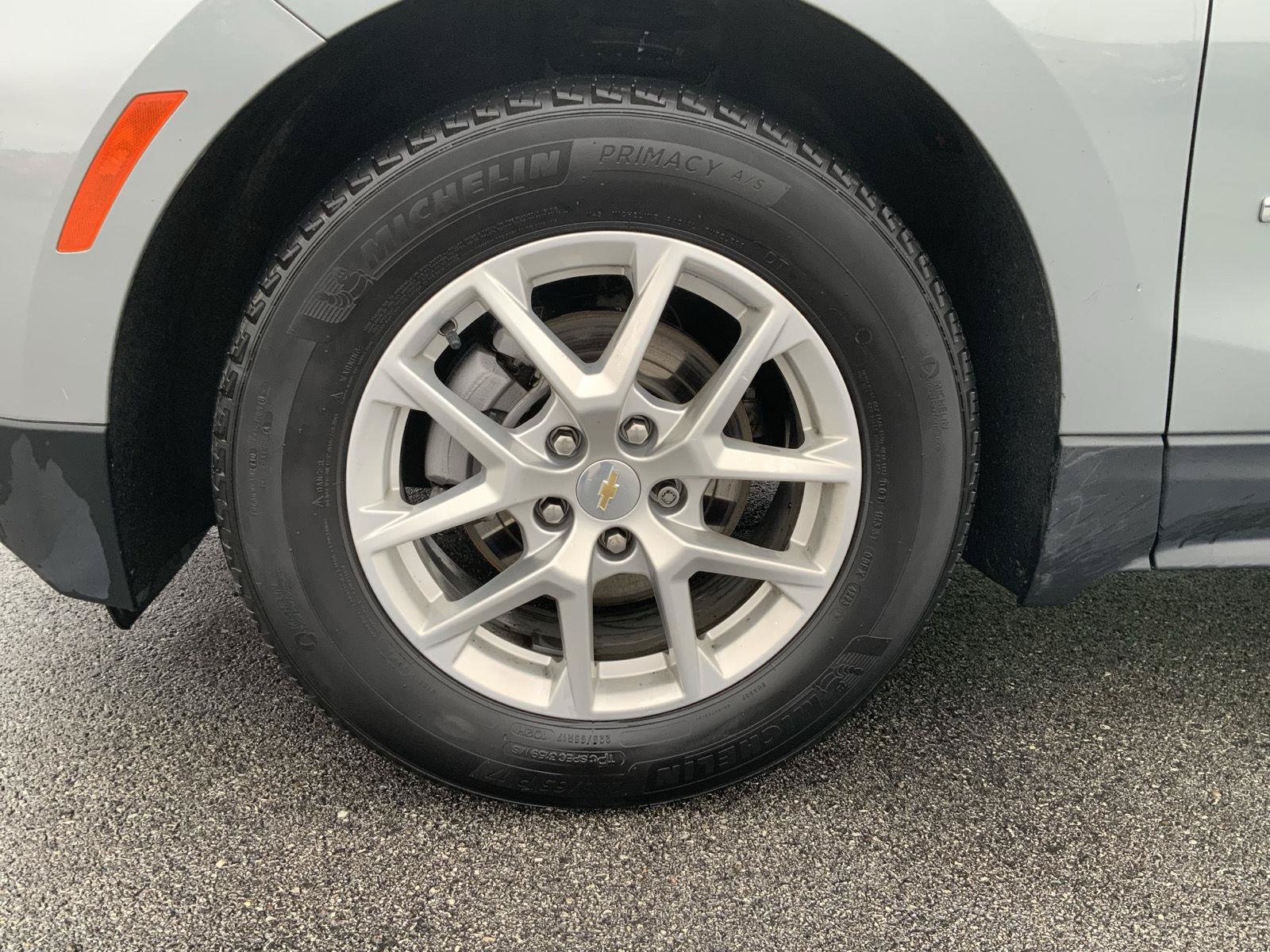Used 2024 Chevrolet Equinox LT FWD image 14