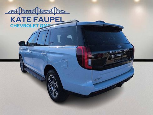 Used 2025 Ford Expedition Active image 5