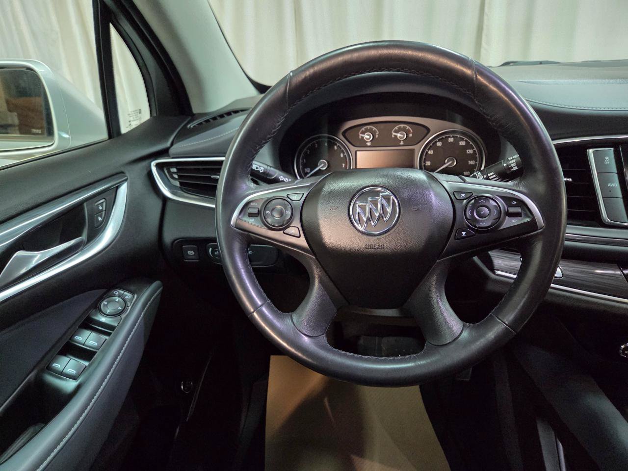 Used 2019 Buick Enclave Essence AWD/4WD image 30