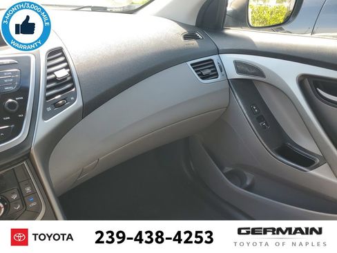 Used 2014 Hyundai Elantra SE FWD image 35