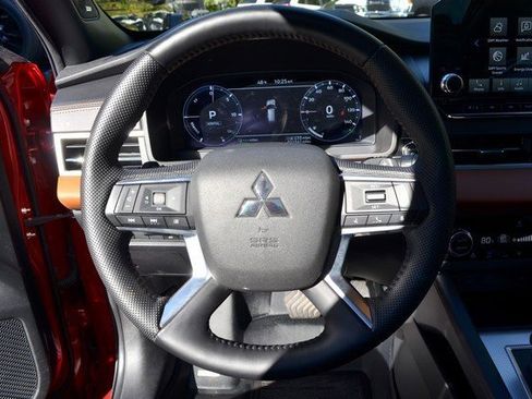 Used 2023 Mitsubishi Outlander SEL image 19