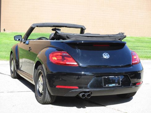 Used 2013 Volkswagen Beetle 2.5 FWD image 11