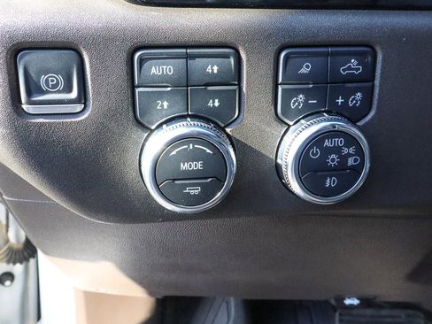 Used 2022 GMC Sierra 1500 SLT w/ SLT Premium Plus Package image 11