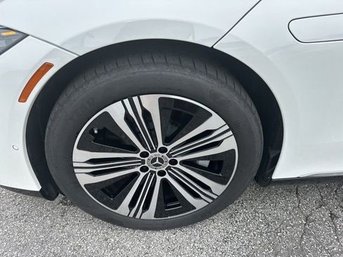 Used 2022 Mercedes-Benz EQS 450+ Sedan image 10