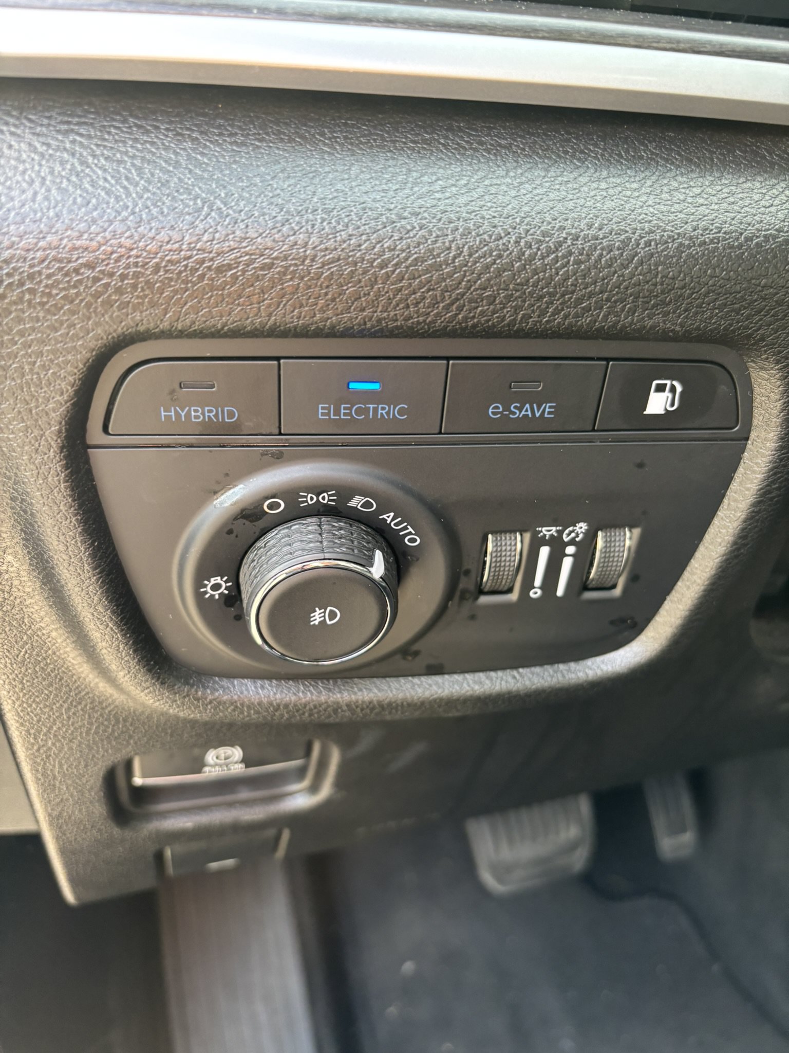 Used 2023 Jeep Grand Cherokee 4WD 4xe image 17