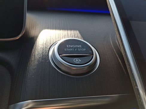 Used 2023 Mercedes-Benz S 500 4MATIC w/ AMG Line image 24