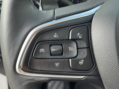 Used 2021 Buick Envision Essence w/ Technology Package I AWD/4WD image 24