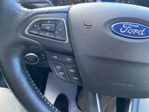 Used 2016 Ford Focus Titanium FWD image 14