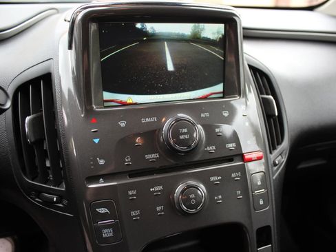 Used 2014 Chevrolet Volt Premium w/ Premium Trim Package FWD image 16