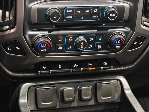 Used 2017 GMC Sierra 1500 SLT AWD/4WD image 8