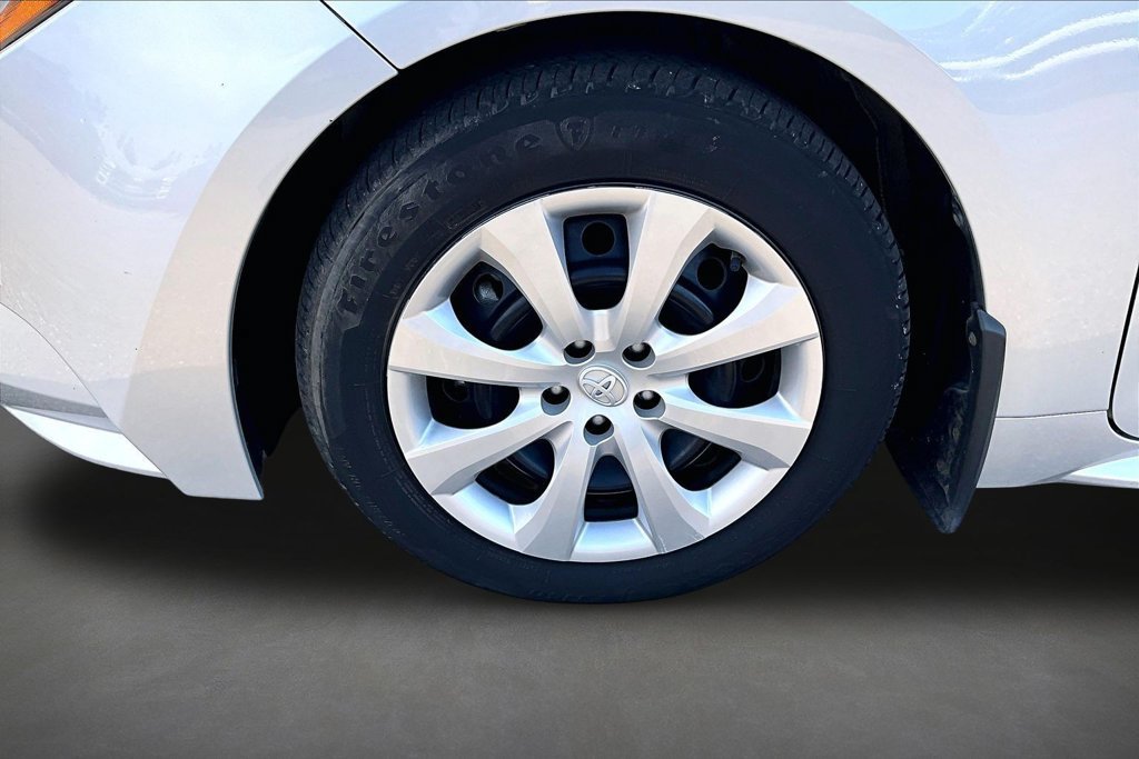 Used 2023 Toyota Corolla LE FWD image 34